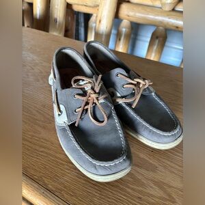 Women’s Sperry shoes